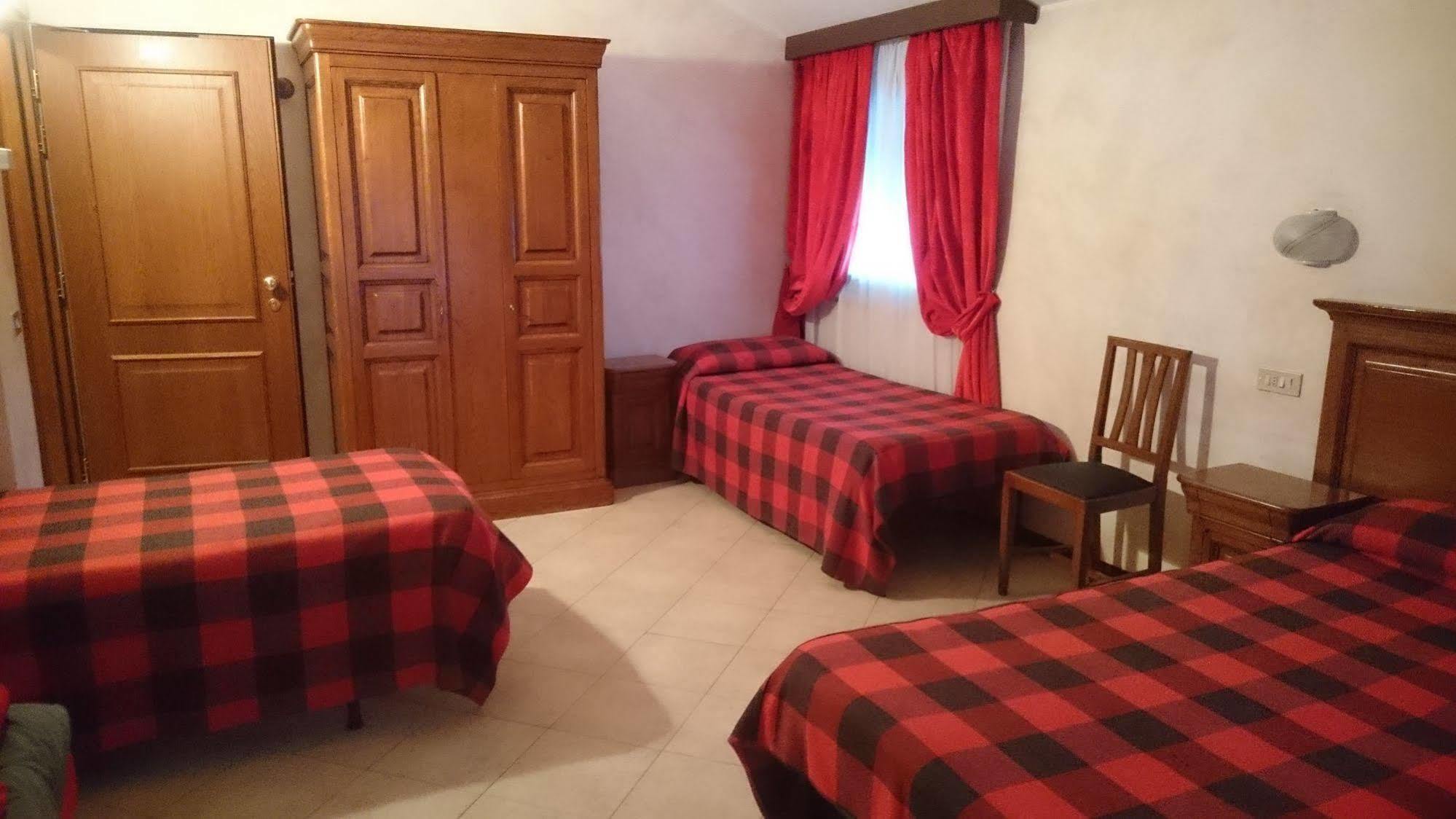 Hotel Al Caminetto Valtournenche Extérieur photo